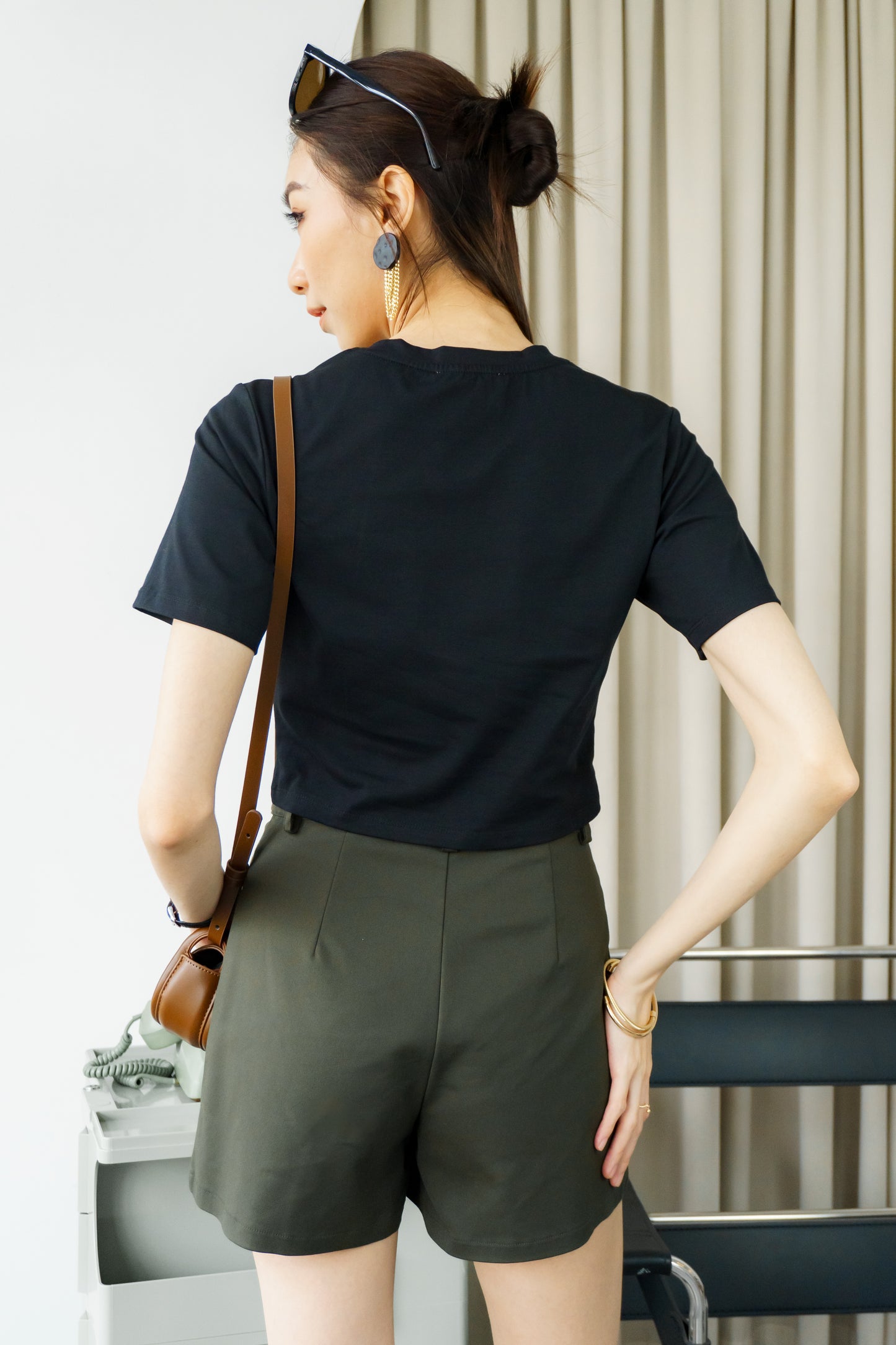 Ring-Accent Top (Black)