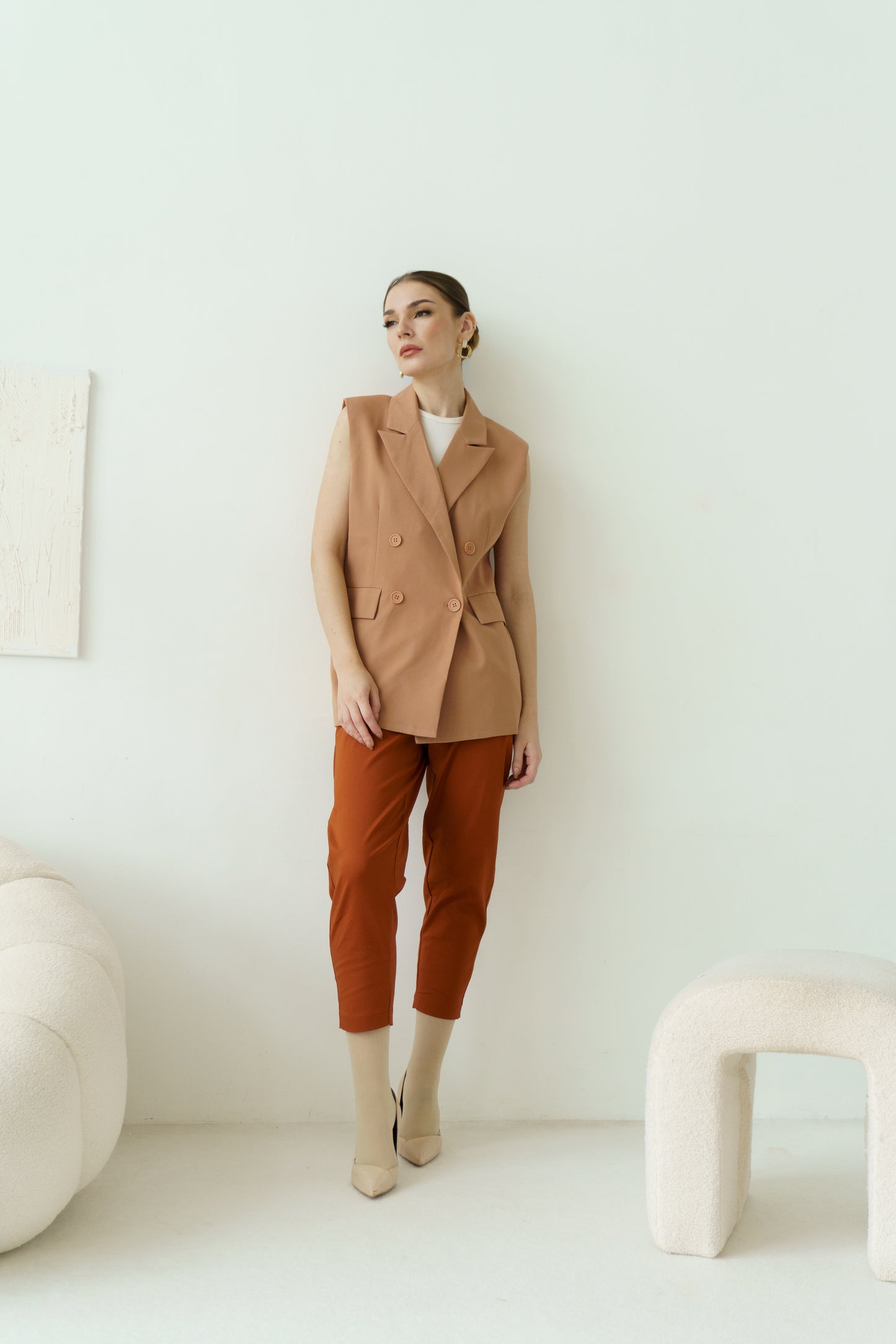 Sleeveless Coat (Apricot)