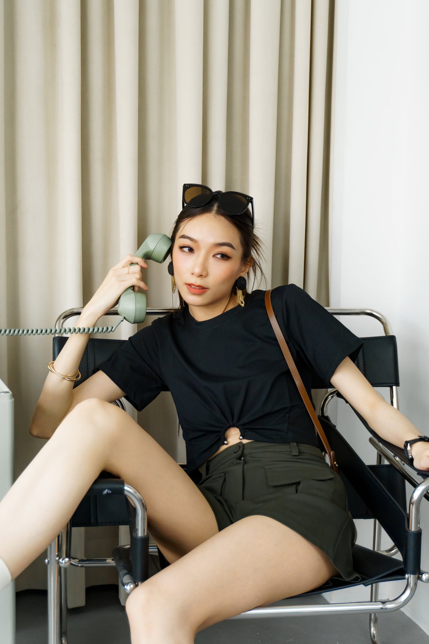 Ring-Accent Top (Black)