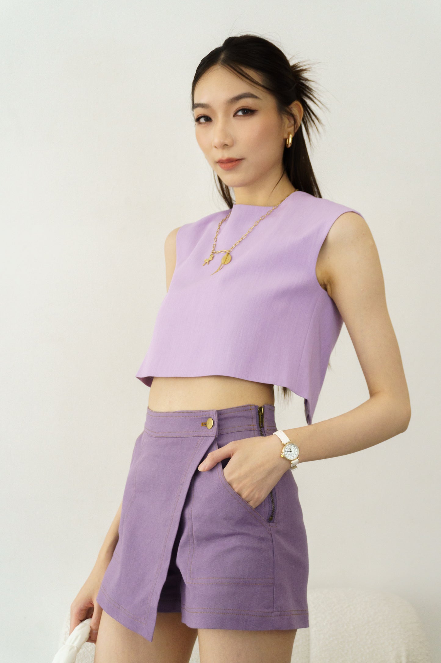 Chic Sleeveless Top (Lilac)