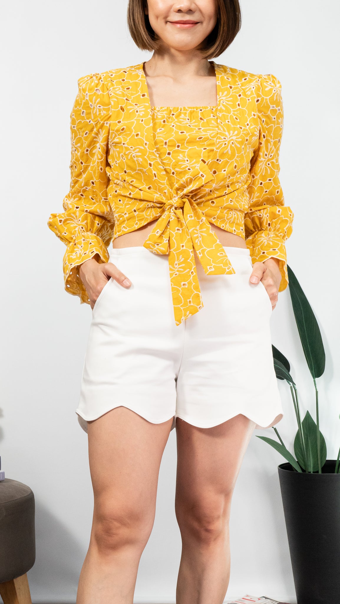 LUCERNE EMBROIDERED TOP [YELLOW]