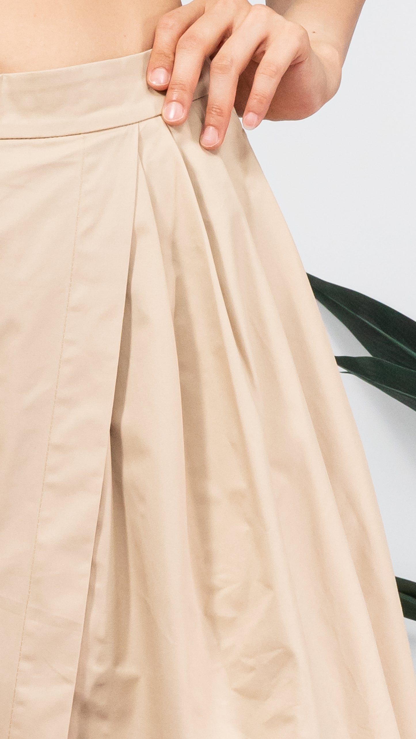 Pleated Pants (Beige)