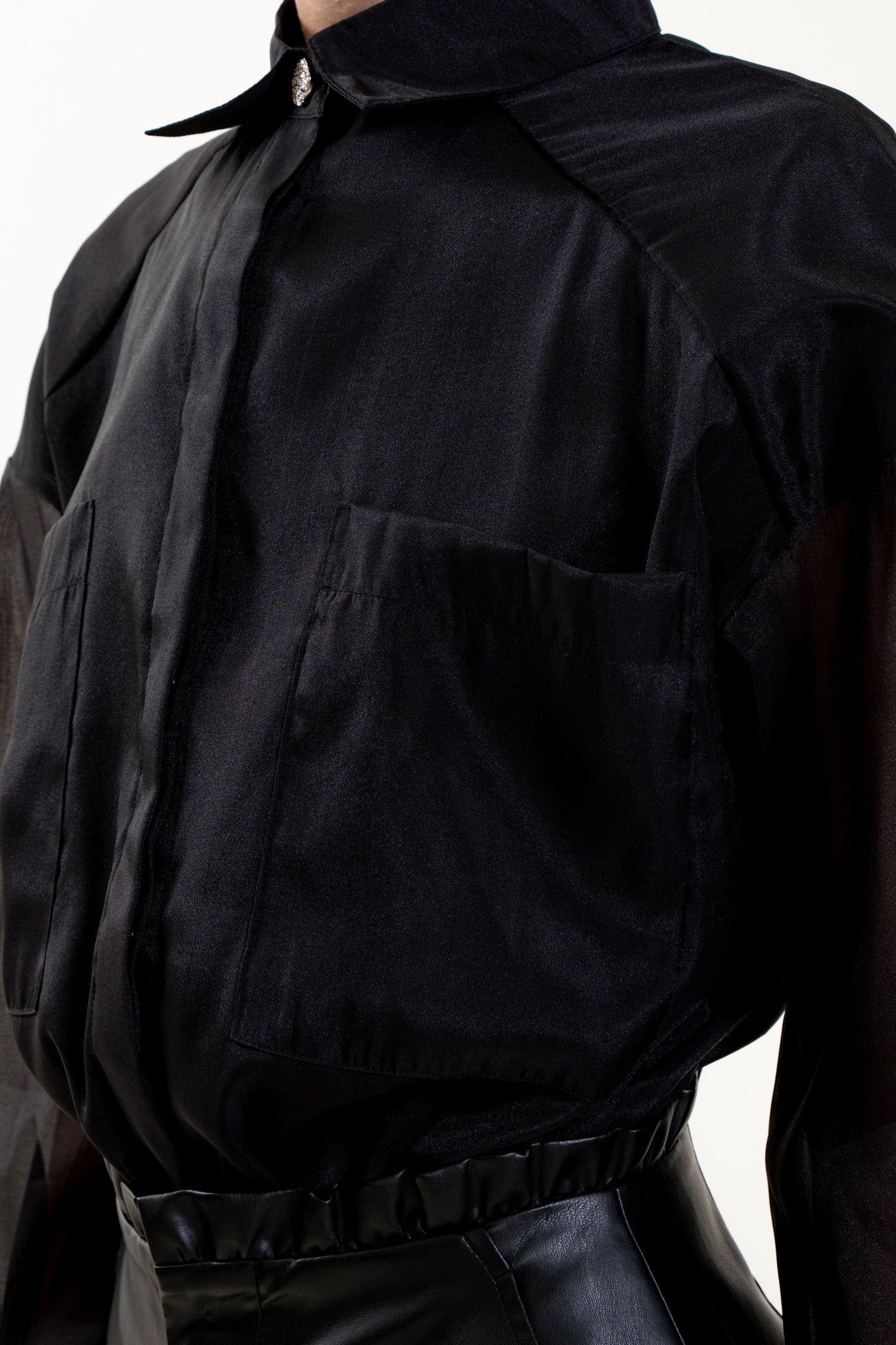 Ivory Mirage(Black)