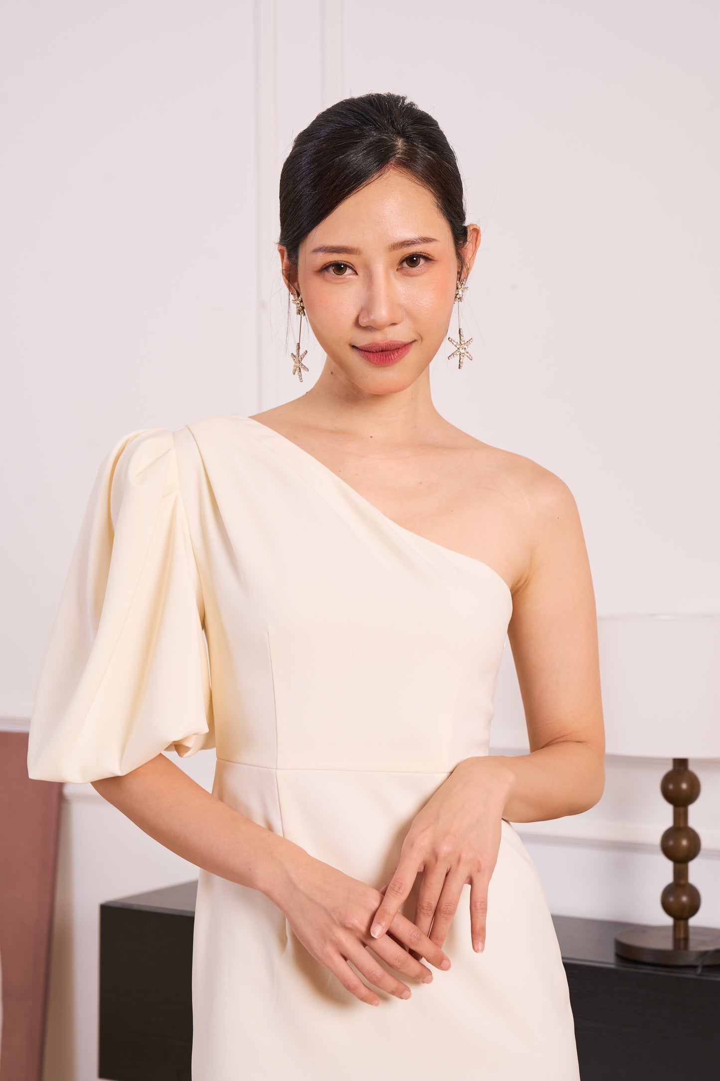 Effortless One-Shoulder Dress(White)