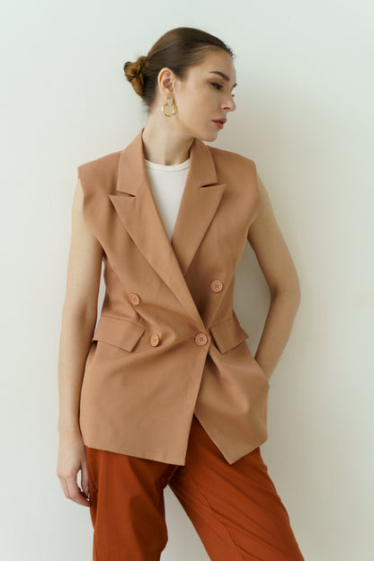 Sleeveless Coat (Apricot)