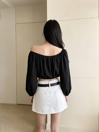 Off-Shoulder Ballon Sleeve Top (Black)