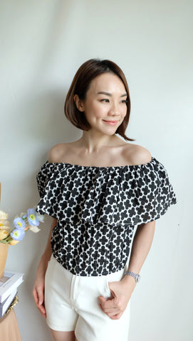 CLAIRE TOP  [BLACK]