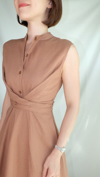 EMMELINE DRESS [BROWN]